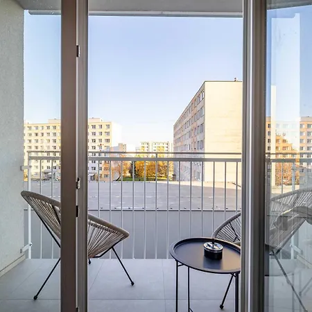 Stylovy - Pri Centre S Balkonom דירה