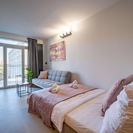 Stylovy - Pri Centre S Balkonom Apartmán