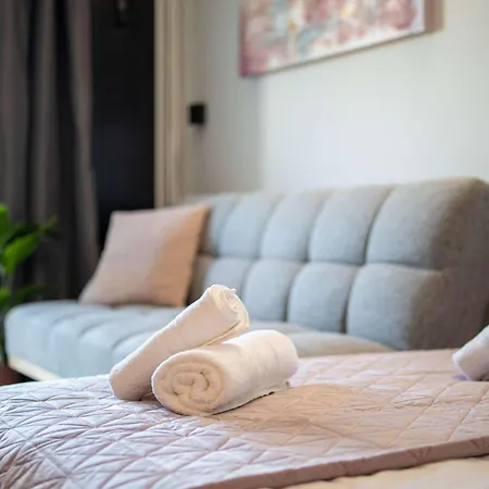 Apartmán Stylovy - Pri Centre S Balkonom *