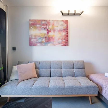 Stylovy - Pri Centre S Balkonom