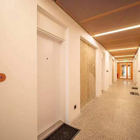 Apartmán Stylovy - Pri Centre S Balkonom *